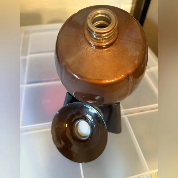 Footballll glass decanter - Picture 4 of 5